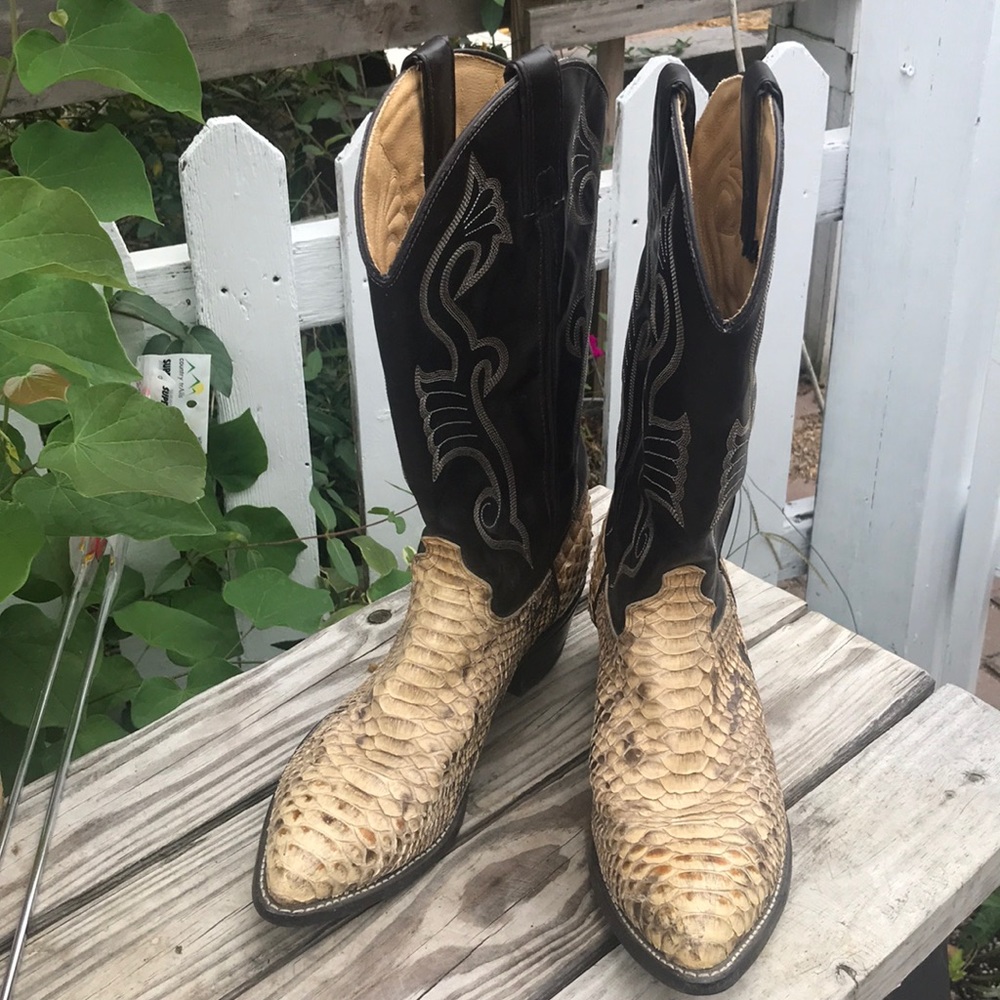 Vintage Texas snakeskin boots size 10D